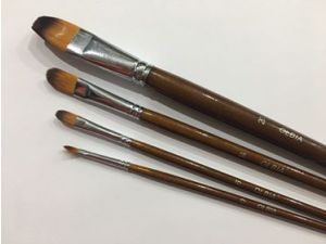 Olbia Sentetik Kıl Yağlı ve Akrilik fırçası Kedi Dili no: 2